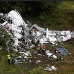 Cae en NY avioneta con 4 personas; recuperan 2 cuerpos accidente aereo