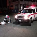 resbalo de su motocicleta