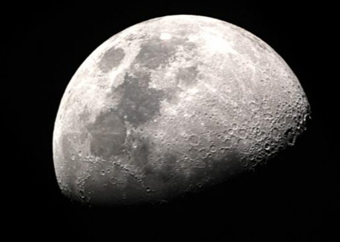 7_M6ImxXh agua en la luna