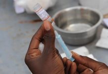 Jornada de vacunación contra el ébola en dos zonas del congo vacuna