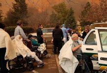 Lady Gaga, Kardashian, Del Toro y otros famosos, evacuados por fuego Malibú