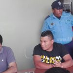 Taxi se vuelca al evitar a un camión que invade carril nicaragua