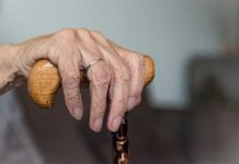 Mujer de más de 100 años se cura del coronavirus en Irán iran