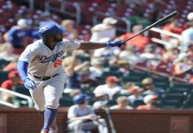 Puig pega 3 jonrones en triunfo de Dodgers 17-4 beisbol