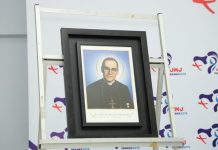 Inauguran capilla San Óscar Romero en catedral de Los Ángeles capilla