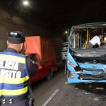 Triple accidente en El Salvador deja 15 personas lesionadas accidente de transito