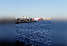 Tres heridos en un accidente entre un ferri y un barco en España espana