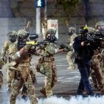 Alcaldesa de Chicago llama a denunciar abusos de agentes federales enviados por Trump alcaldesa