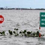 Crecida del río Paraguay provoca evacuación de miles de personas rio paraguay