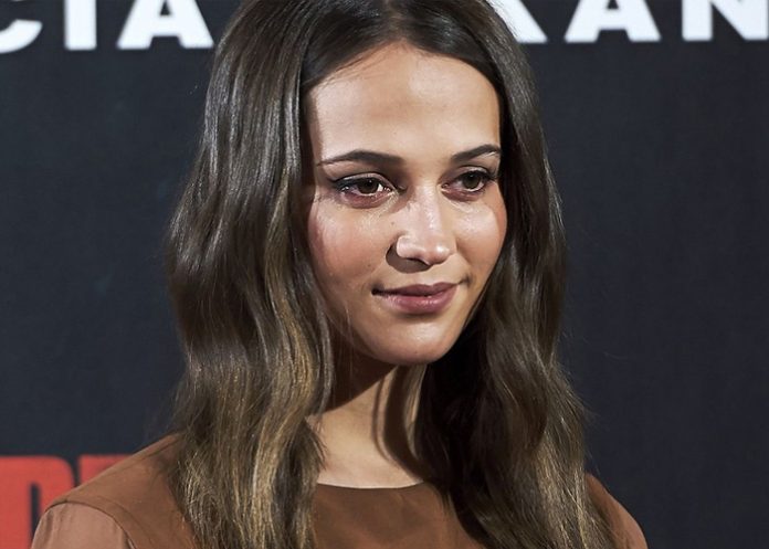 Alicia tomb raider 2