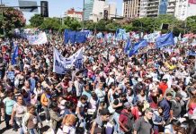 Marchan en Argentina contra tarifazos y ajustes de Mauricio Macri argentina