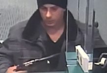 Asalta un banco durante la primera cita con su pareja de Tinder estados unidos