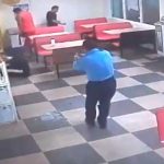 Grecia: Al menos 4 muertos tras caer un coche con migrantes a un barranco policia