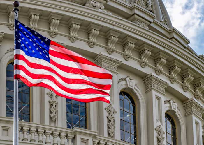 Bandera_KRwichU senado estadounidense