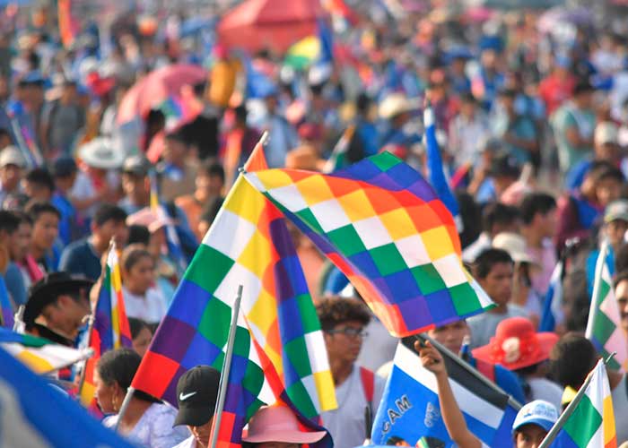 Bandera_LV3qenQ luis arce