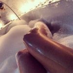 mujer electrocutada en banera