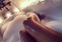 Rusa se electrocuta al intentar hacerse un selfi en una bañera mujer electrocutada en banera