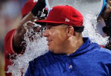 Colón superó a Dennis y se convirtió en latino con más triunfos en MLB bartolo