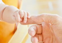 Indiana: Avanza proyecto de ley de aborto revertido rorbo de bebe