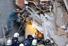 Aumenta a 26 el número de muertos por derrumbe de un edificio en Rusia muertos