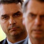 Fiscalía brasileña acusa de corrupción a un hijo de Jair Bolsonaro flavio bolsonaro