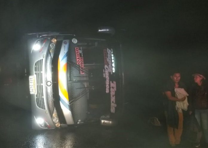 Bus_JqAc1Rb chimborazo