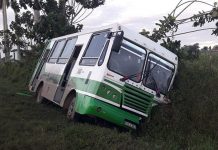 Once heridos al chocar un camión de carga y un autobús en Pinar del Río cuba