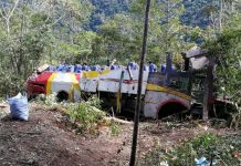 Al menos 25 muertos al caer autobús a un abismo en Bolivia victimas mortales