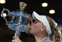 Wozniacki supera a Pavlyuchenkova y retiene título en Tokio