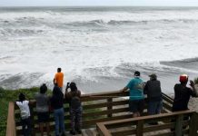 Ciclón número 9 amenaza zonas devastadas por Dorian en Bahamas miami
