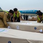 Llegan a Vietnam los primeros cuerpos del camión de Inglaterra vietnam