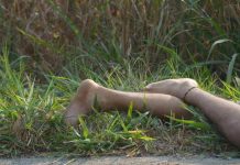 Encuentran cadáver atado de pies y manos en carretera de El Salvador cadaver atado de pies y manos
