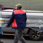 Levantamiento tardío de cadáveres bajo sospecha de coronavirus en El Salvador el salvador