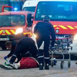 Pelea de inmigrantes en Calais fuerza a intervenir al Gobierno francés