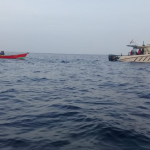 Fuerza Naval realiza salvamento y rescate de lancha en Corinto nicaragua