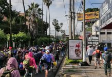 Unos 150 salvadoreños comienzan viaje en caravana con rumbo a EE.UU. caravana migrante