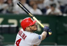 Molina pega jonrón; Estrellas de MLB ganan en Japón yadier