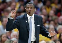 Pistons logra acuerdo con el coach Dwane Casey dwane