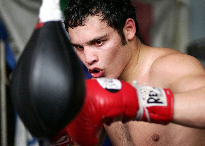 Chavez_D51Yl2s premier