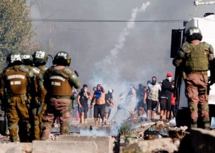 Chile_LOs8FtI santiago