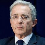 Corte colombiana remite caso de Álvaro Uribe a la fiscalía colombia