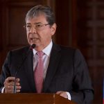 Ministro de Defensa colombiano enfrenta moción de censura colombia