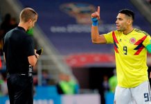Colombianos exigen a la FIFA revisar el arbitraje ante Inglaterra inglaterra