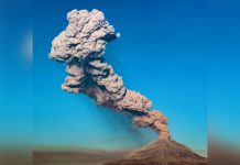 Bailan en México para que se calme la furia del volcán (Video) puebla