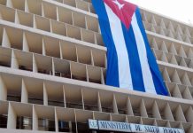 Cuba espera a médicos cubanos que permanecen en Brasil cuba
