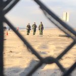 Hallan flotando cuerpo sin vida de posible migrante cerca de la frontera de EE.UU. cadaver