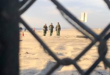 Hallan flotando cuerpo sin vida de posible migrante cerca de la frontera de EE.UU. cadaver