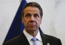 Gobernador de NY afirma que también ha recibido un «dispositivo» gobernador de nueva york