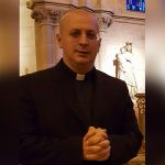 Excomulgan a sacerdote que consideraba a Francisco el antipapa alessandro minutella