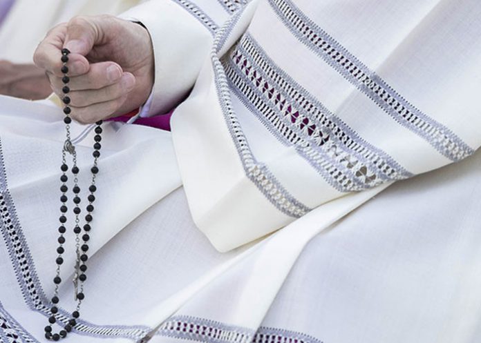 parroco nestor genaro b